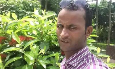 বালিয়াডাঙ্গীতে ফেন্সিডিলসহ  ইউপি সদস্য আটক