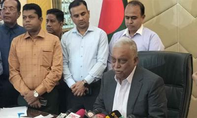 পোশাক শ্রমিকদের আন্দোলনে বিএনপির ইন্ধন আছে: স্বরাষ্ট্রমন্ত্রী