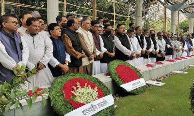 বঙ্গমাতার সমাধিতে আ.লীগের শ্রদ্ধা