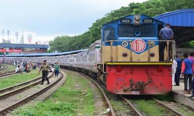 ঈদের ৯ জোড়া বিশেষ ট্রেনের সময়সূচি জেনে নিন