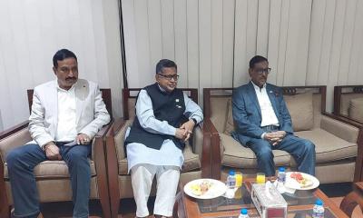 স্বাস্থ্য পরীক্ষার জন্য সিঙ্গাপুরের পথে ওবায়দুল কাদের