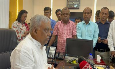 ঈদে সারাদেশেই আইনশৃঙ্খলা পরিস্থিতি স্বাভাবিক ছিল: স্বরাষ্ট্রমন্ত্রী