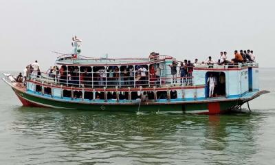 ৫১ ঘণ্টা পর দৌলতদিয়া-পাটুরিয়া নৌরুটে লঞ্চ চলাচল শুরু