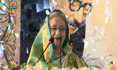 ‘বঙ্গবন্ধু স্মারক স্তম্ভ’ উদ্বোধন করলেন প্রধানমন্ত্রী