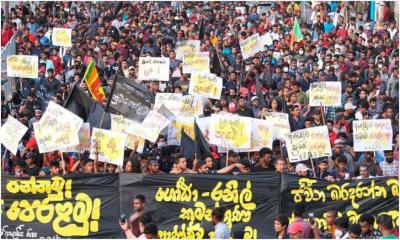 বিক্ষোভের মুখে পালালেন শ্রীলঙ্কার প্রেসিডেন্ট গোতাবায়া