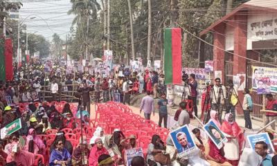 খুলনায় তিন ঘণ্টা আগেই শুরু বিএনপির সমাবেশ