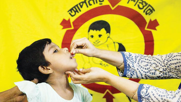 ভিটামিন এ সংযোজন: বিষাক্ত রাজনীতি ও জাতির স্বাস্থ্যঝুঁকি